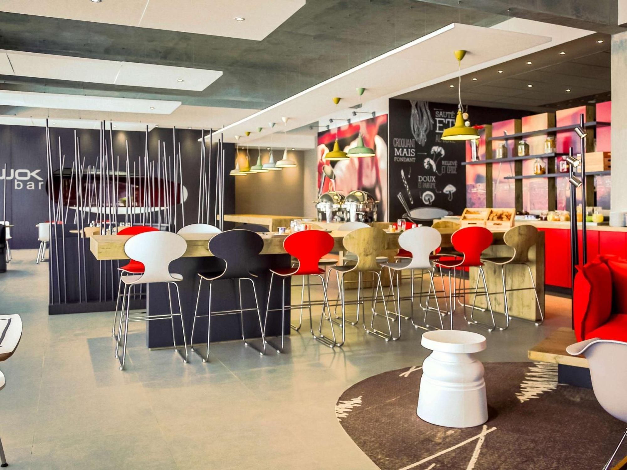 Hotel Ibis Rabat Agdal Exterior foto